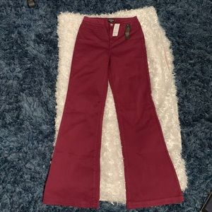 NWT Bebe pants burgundy color SIZE 29